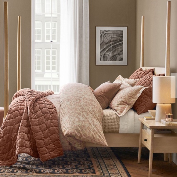 Pottery Barn Stella Damask duvet cover. Queen. Blush pink and cream. EUC - Picture 4 of 6